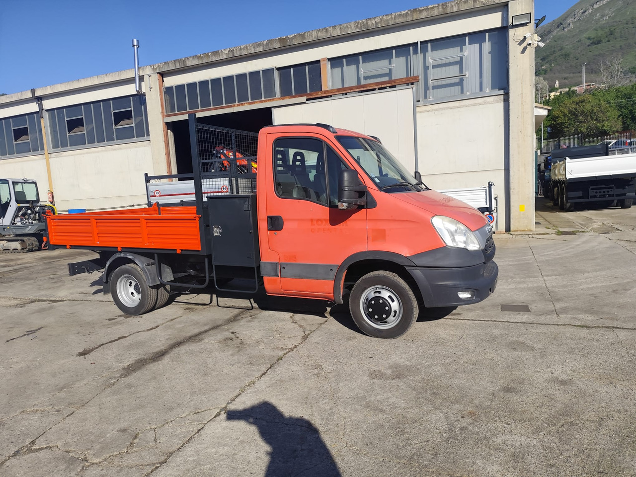 قلاب صغير IVECO DAILY 35C13: صور 33