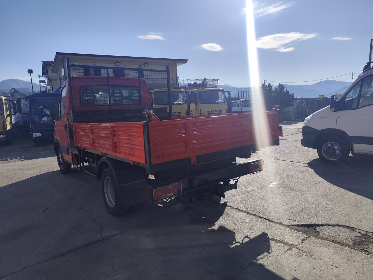 قلاب صغير IVECO DAILY 35C13: صور 12