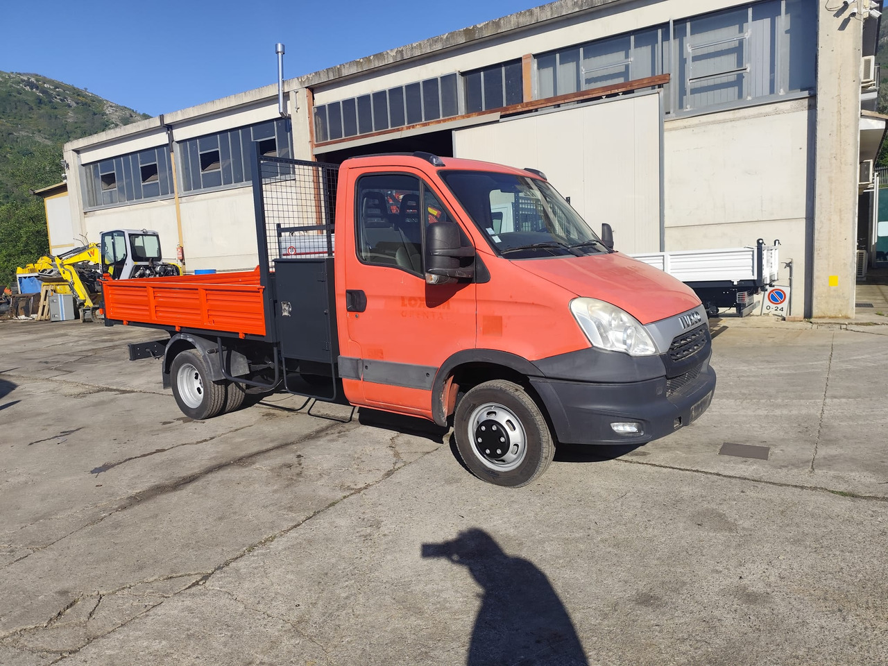 قلاب صغير IVECO DAILY 35C13: صور 20