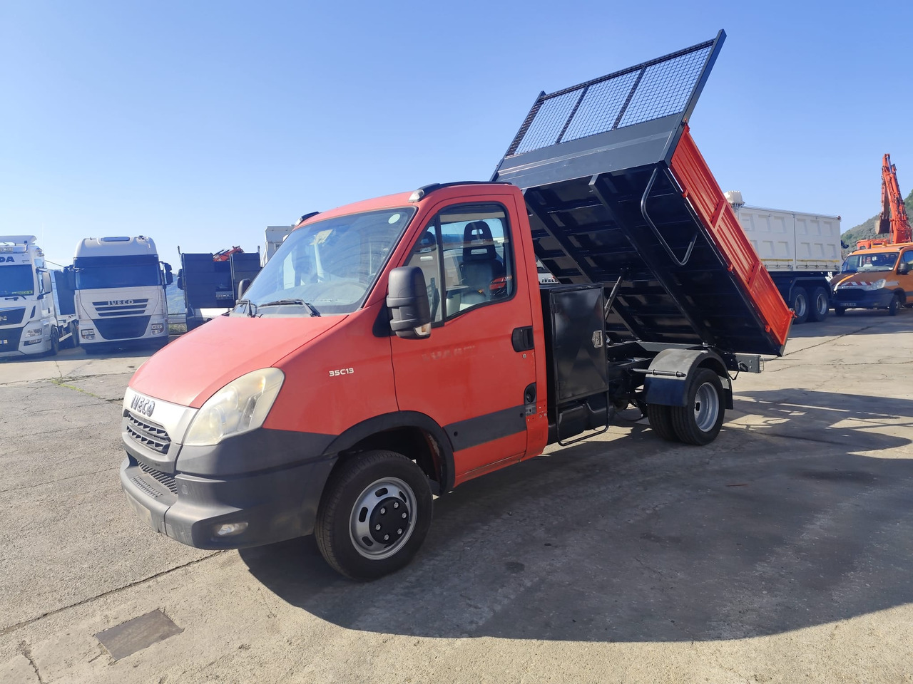 قلاب صغير IVECO DAILY 35C13: صور 8
