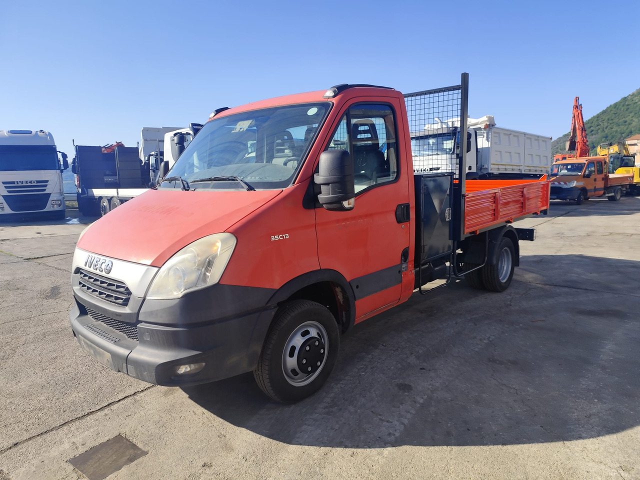 قلاب صغير IVECO DAILY 35C13: صور 27