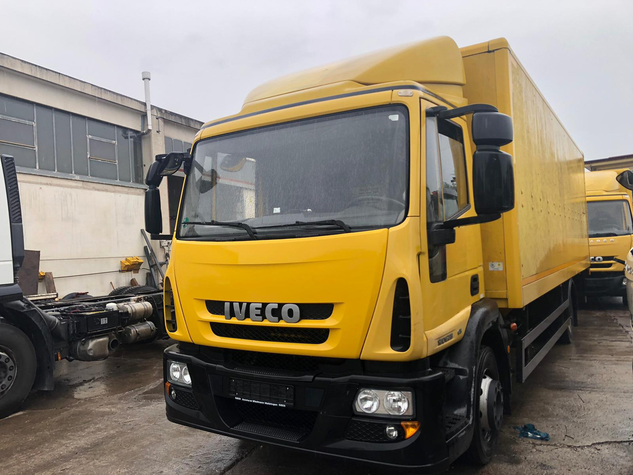 IVECO EUROCARGO 120E28P - الشاسيه شاحنة: صور 2 IVECO EUROCARGO 120E28P - الشاسيه شاحنة: صور 2