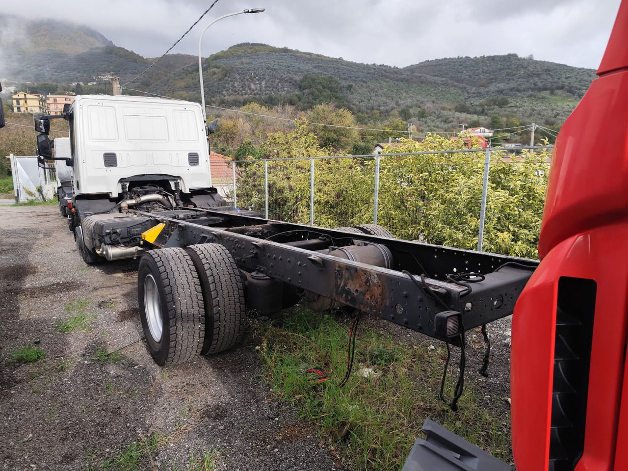 IVECO EUROCARGO 140-250 - الشاسيه شاحنة: صور 3 IVECO EUROCARGO 140-250 - الشاسيه شاحنة: صور 3