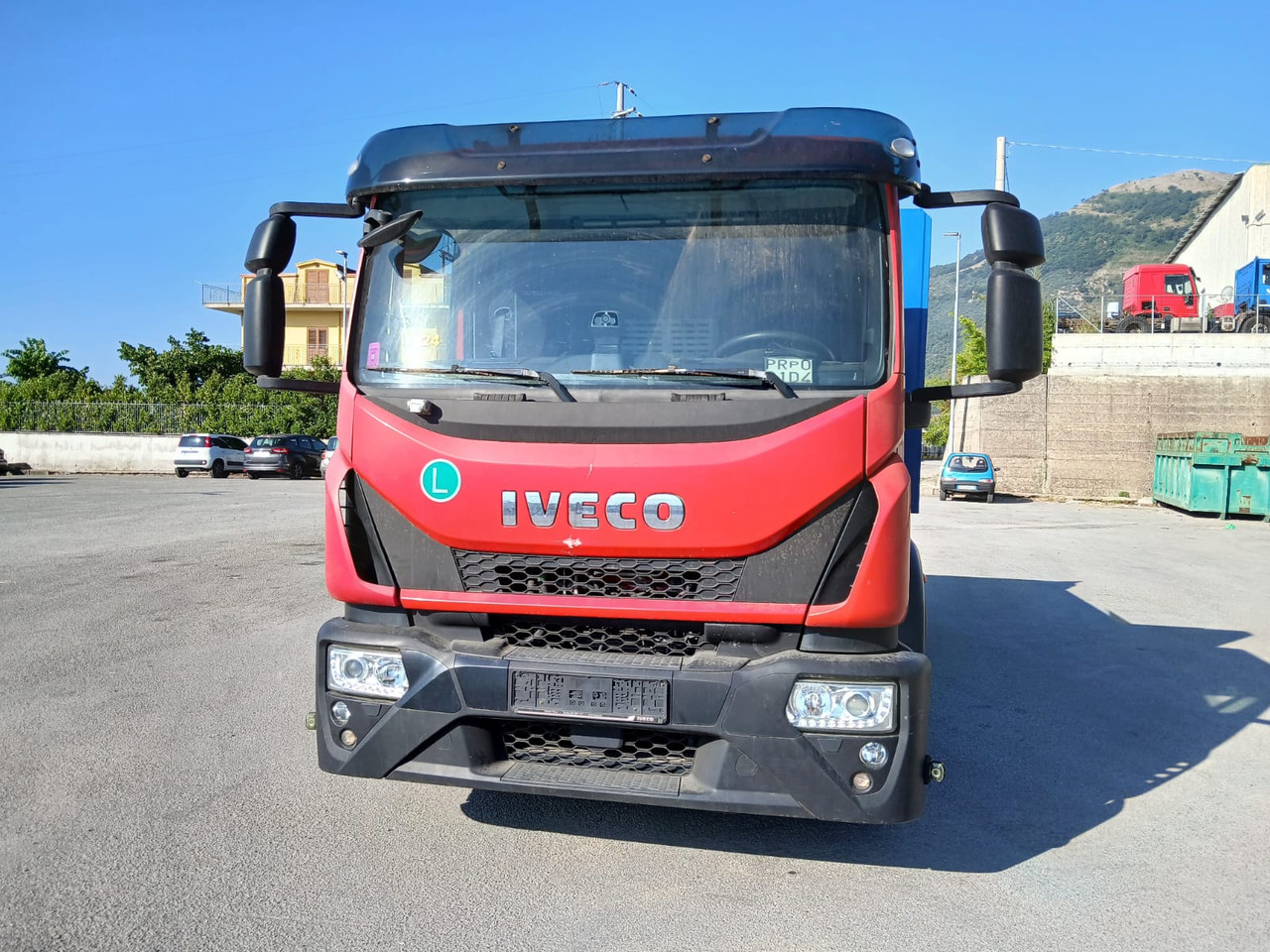 IVECO EUROCARGO 150-280 - شاحنة ذات الخطاف: صور 2 IVECO EUROCARGO 150-280 - شاحنة ذات الخطاف: صور 2