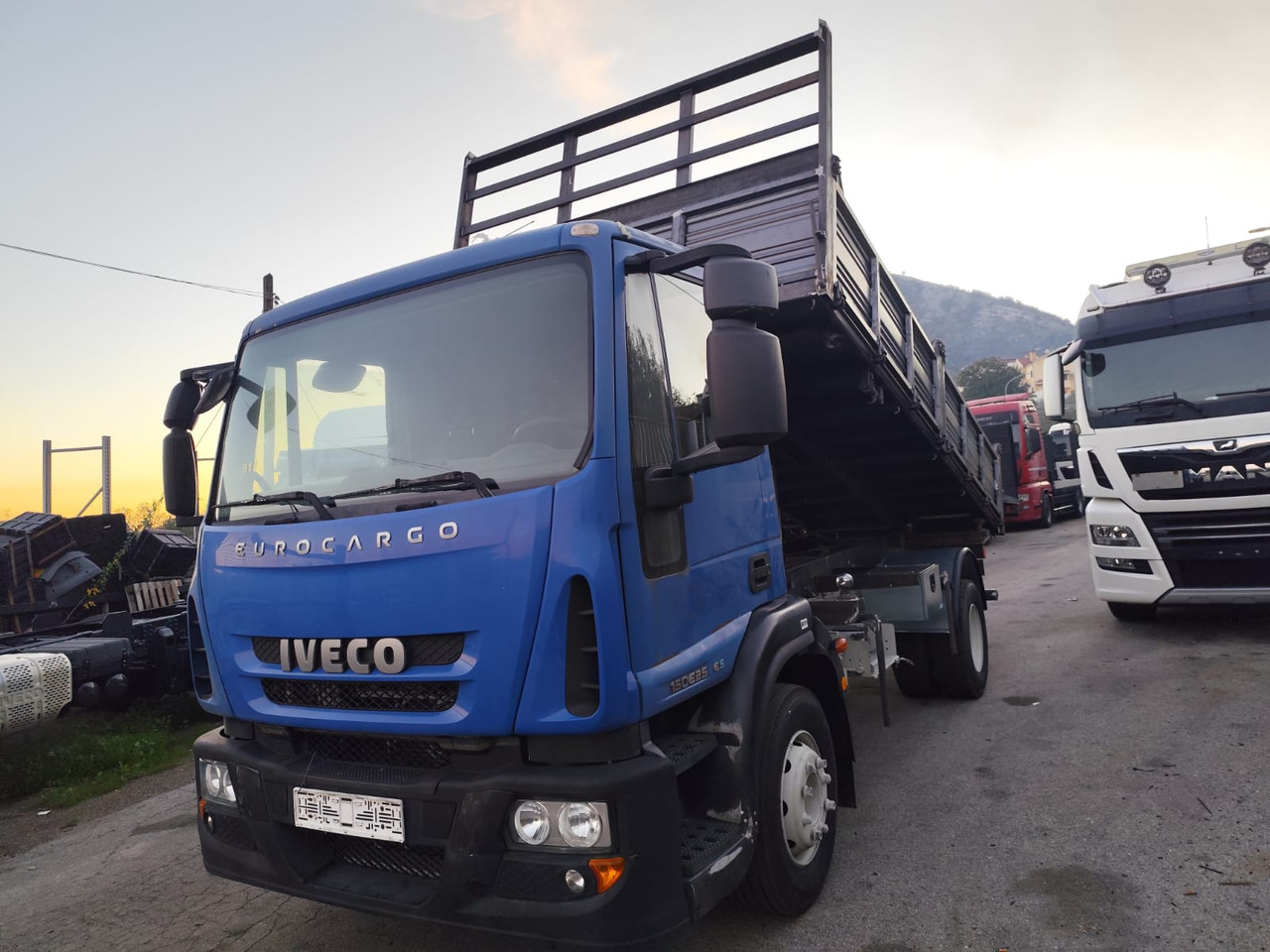 IVECO EUROCARGO 150E25 - قلابات: صور 1 IVECO EUROCARGO 150E25 - قلابات: صور 1