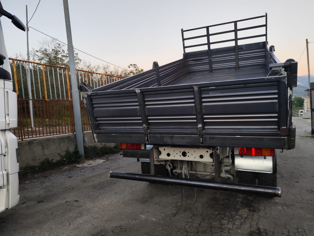 IVECO EUROCARGO 150E25 - قلابات: صور 5 IVECO EUROCARGO 150E25 - قلابات: صور 5