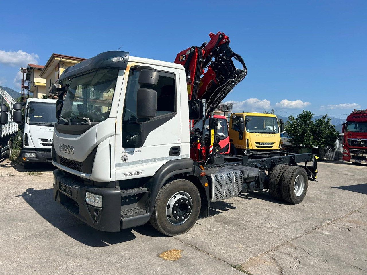 IVECO EUROCARGO 160-280 - شاحنة كرين: صور 5 IVECO EUROCARGO 160-280 - شاحنة كرين: صور 5