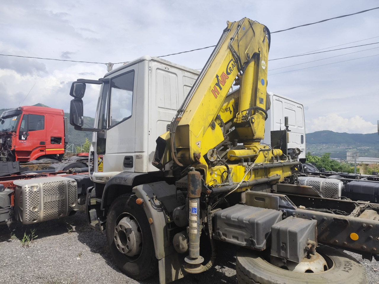 شاحنة كرين IVECO EUROCARGO 160E25K: صور 10