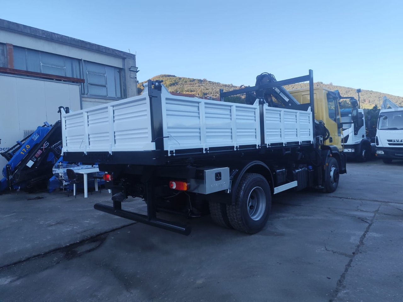 تأجير IVECO EUROCARGO 160E30 IVECO EUROCARGO 160E30: صور 17