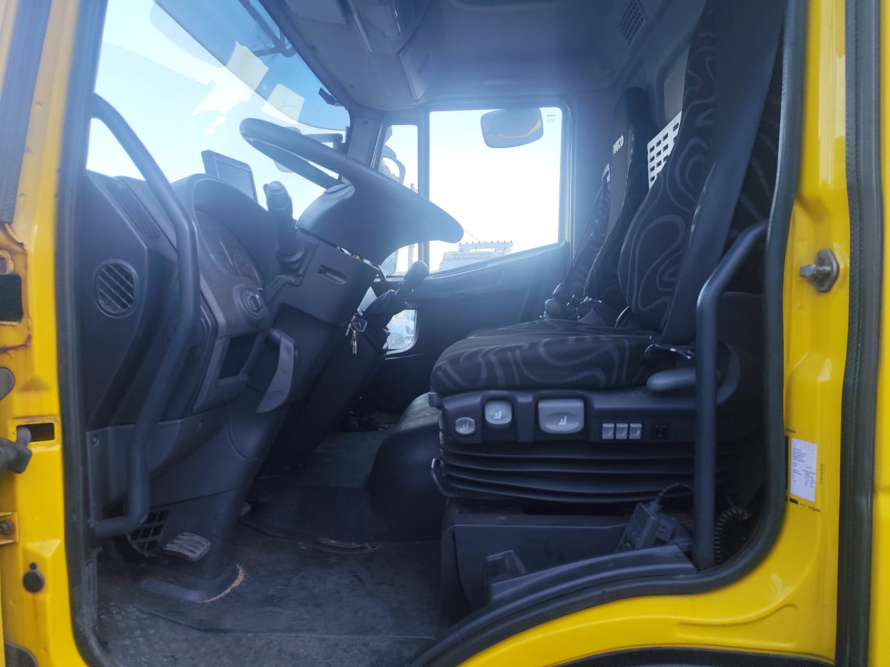 تأجير IVECO EUROCARGO 160E30 IVECO EUROCARGO 160E30: صور 42