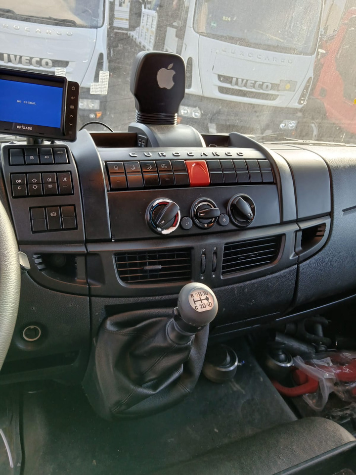 IVECO EUROCARGO 180-320 - شاحنة كرين, قلابات: صور 4 IVECO EUROCARGO 180-320 - شاحنة كرين, قلابات: صور 4