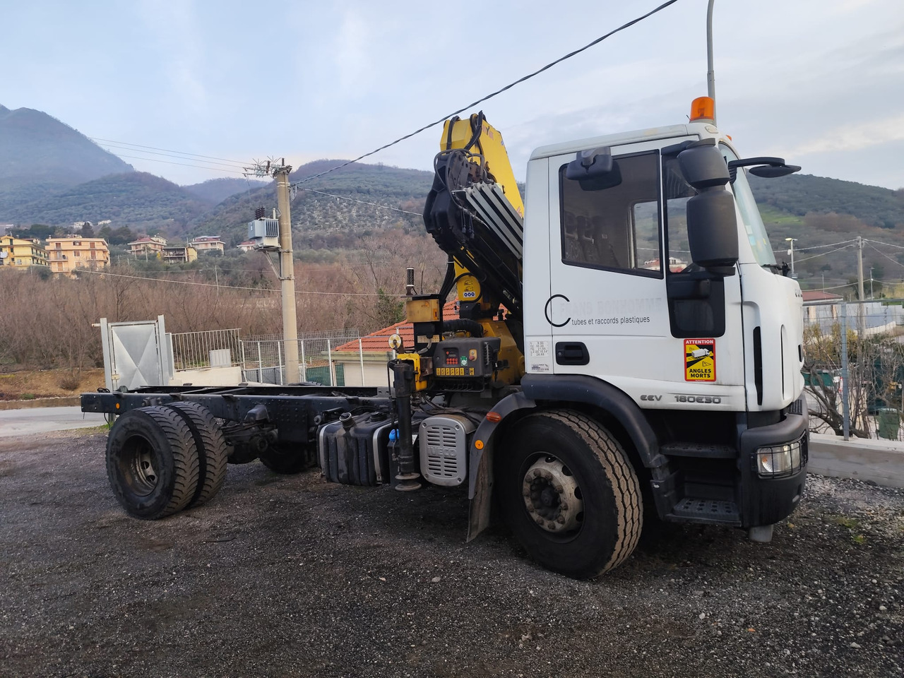 قلابات, شاحنة كرين IVECO EUROCARGO 180E30: صور 26