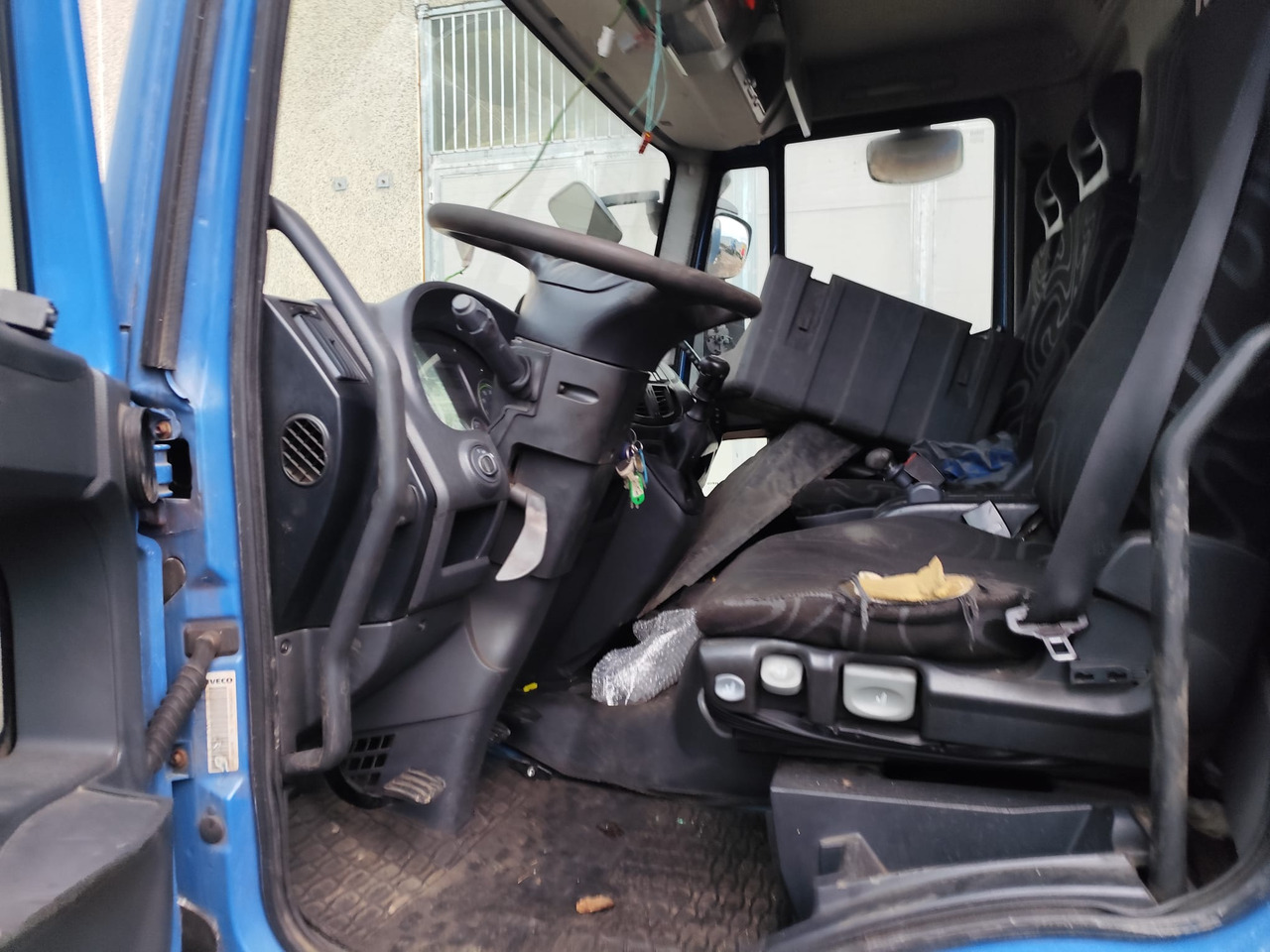 IVECO EUROCARGO 190EL28 - الشاسيه شاحنة: صور 4 IVECO EUROCARGO 190EL28 - الشاسيه شاحنة: صور 4