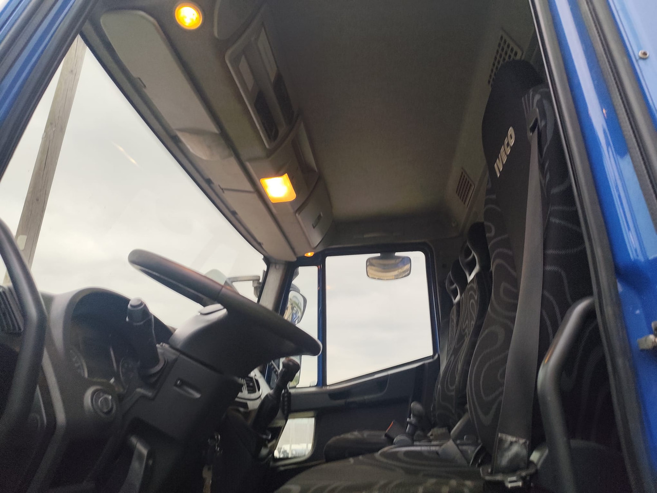 IVECO EUROCARGO 190EL28 - الشاسيه شاحنة: صور 4 IVECO EUROCARGO 190EL28 - الشاسيه شاحنة: صور 4