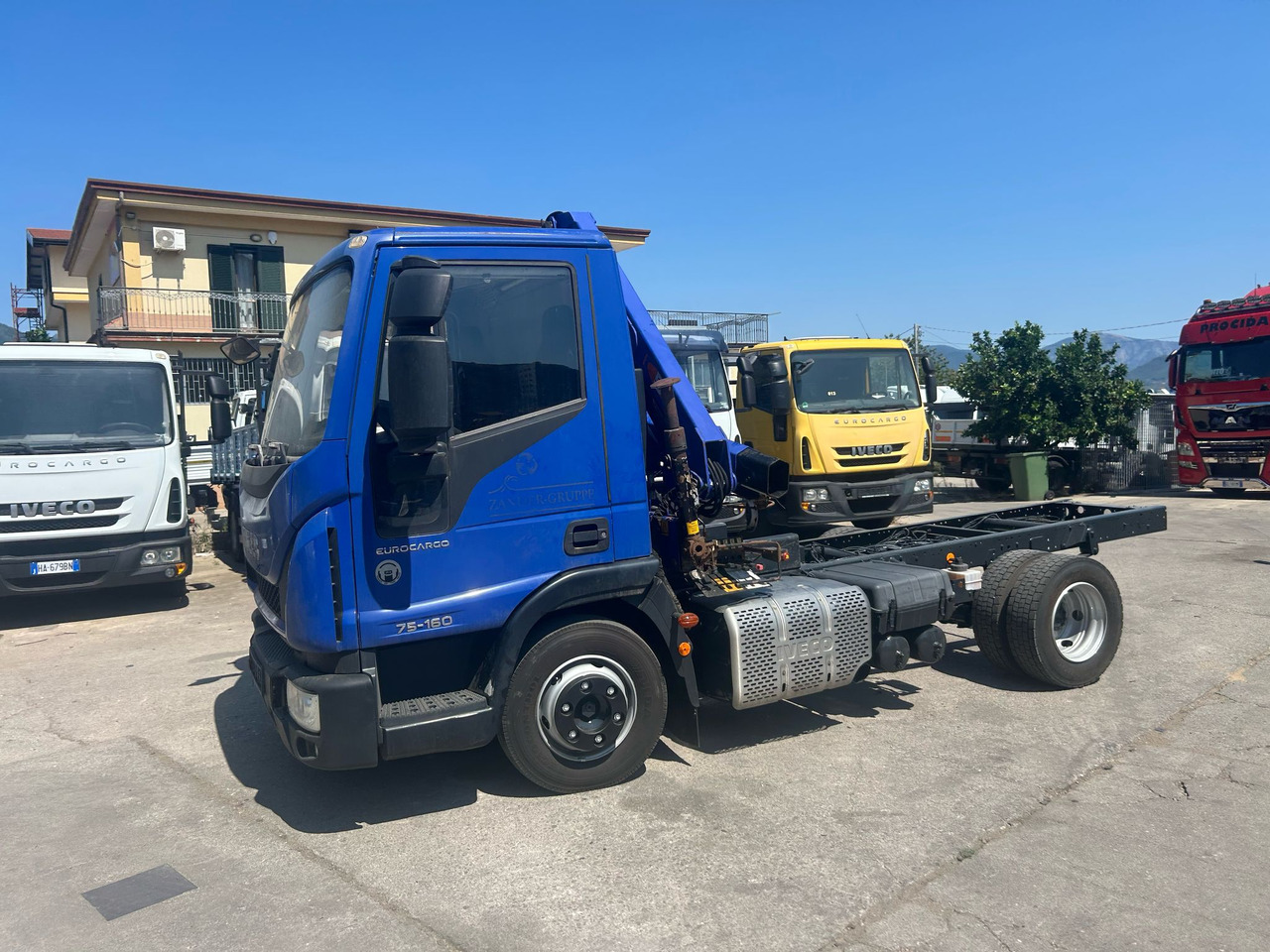 IVECO EUROCARGO 75-160 - شاحنة كرين, شاحنة كرين: صور 4 IVECO EUROCARGO 75-160 - شاحنة كرين, شاحنة كرين: صور 4