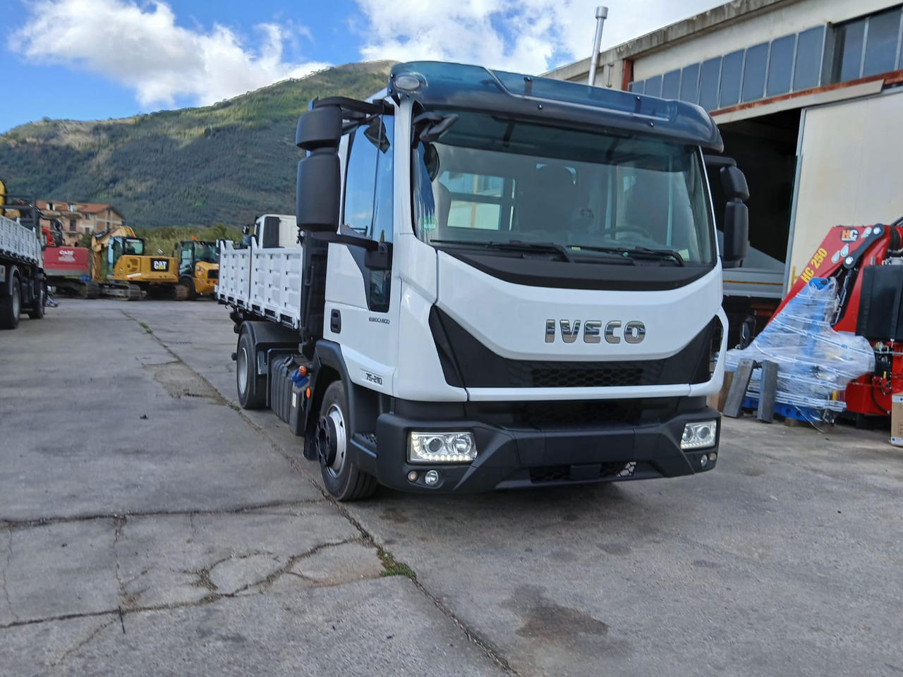 IVECO EUROCARGO 75-210 - قلابات: صور 3 IVECO EUROCARGO 75-210 - قلابات: صور 3