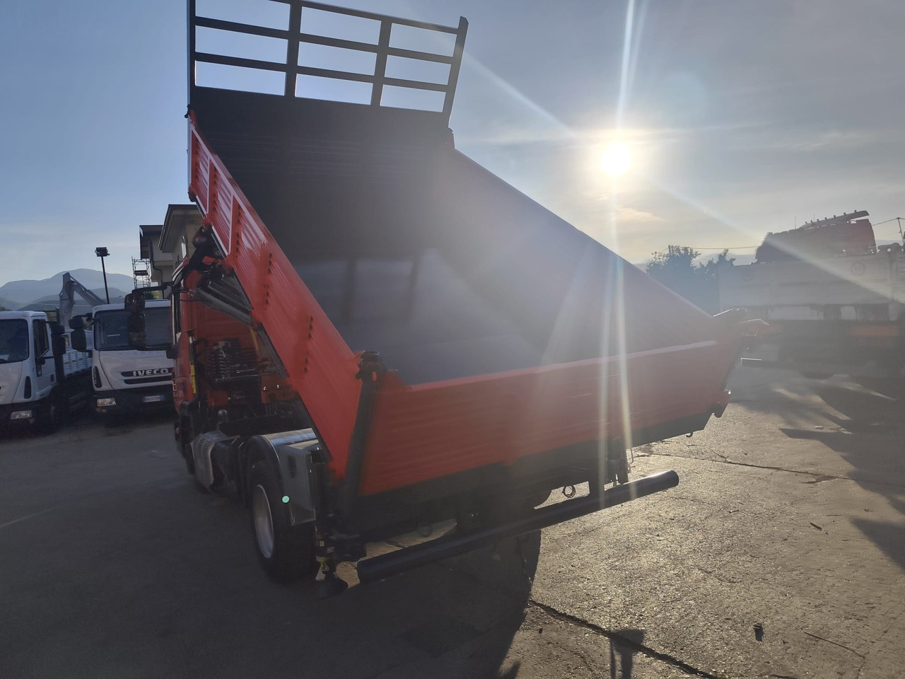 شاحنة كرين IVECO EUROCARGO 80-190: صور 30