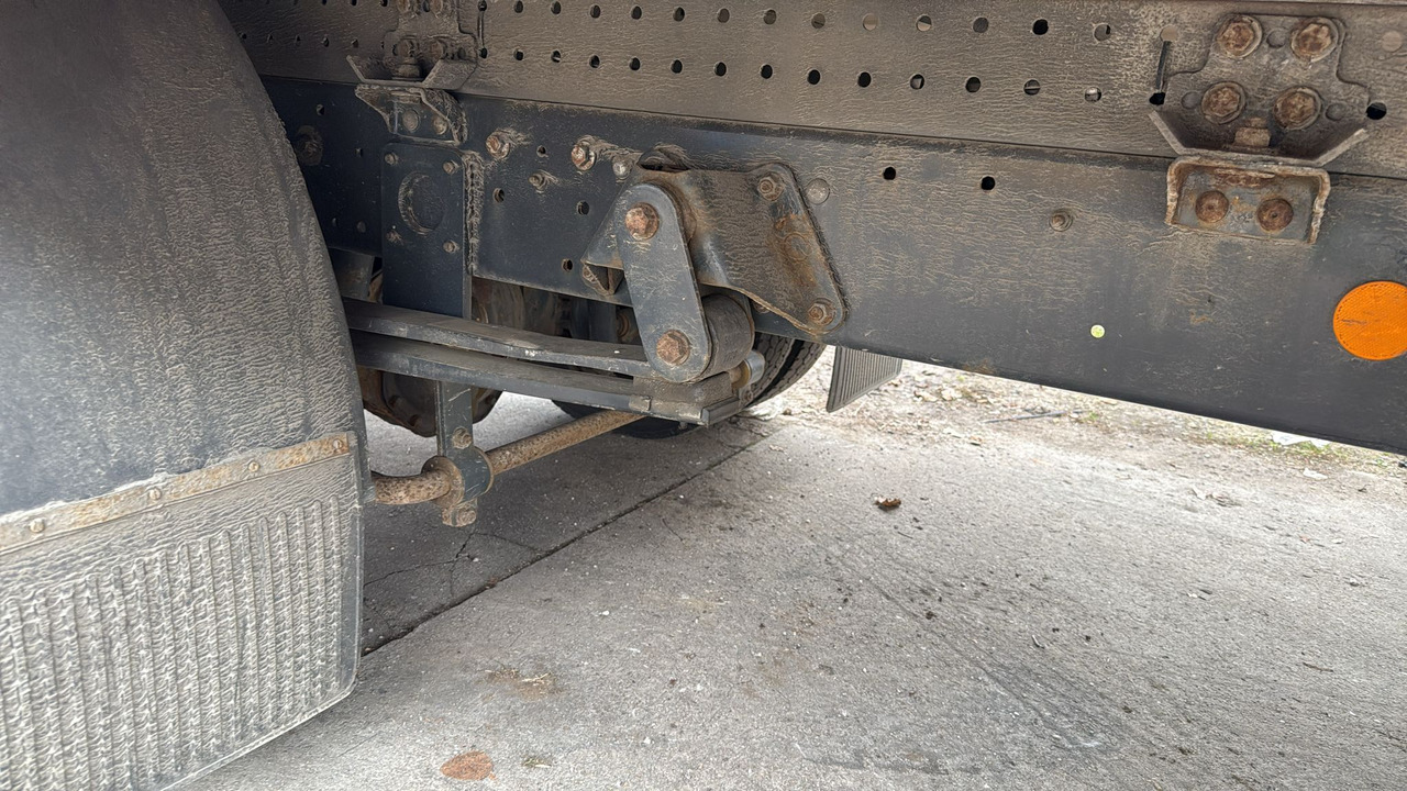 IVECO EUROCARGO 80-190 - الشاسيه شاحنة: صور 2 IVECO EUROCARGO 80-190 - الشاسيه شاحنة: صور 2