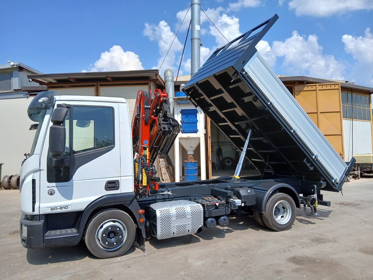 تأجير IVECO EUROCARGO 80-210 IVECO EUROCARGO 80-210: صور 34