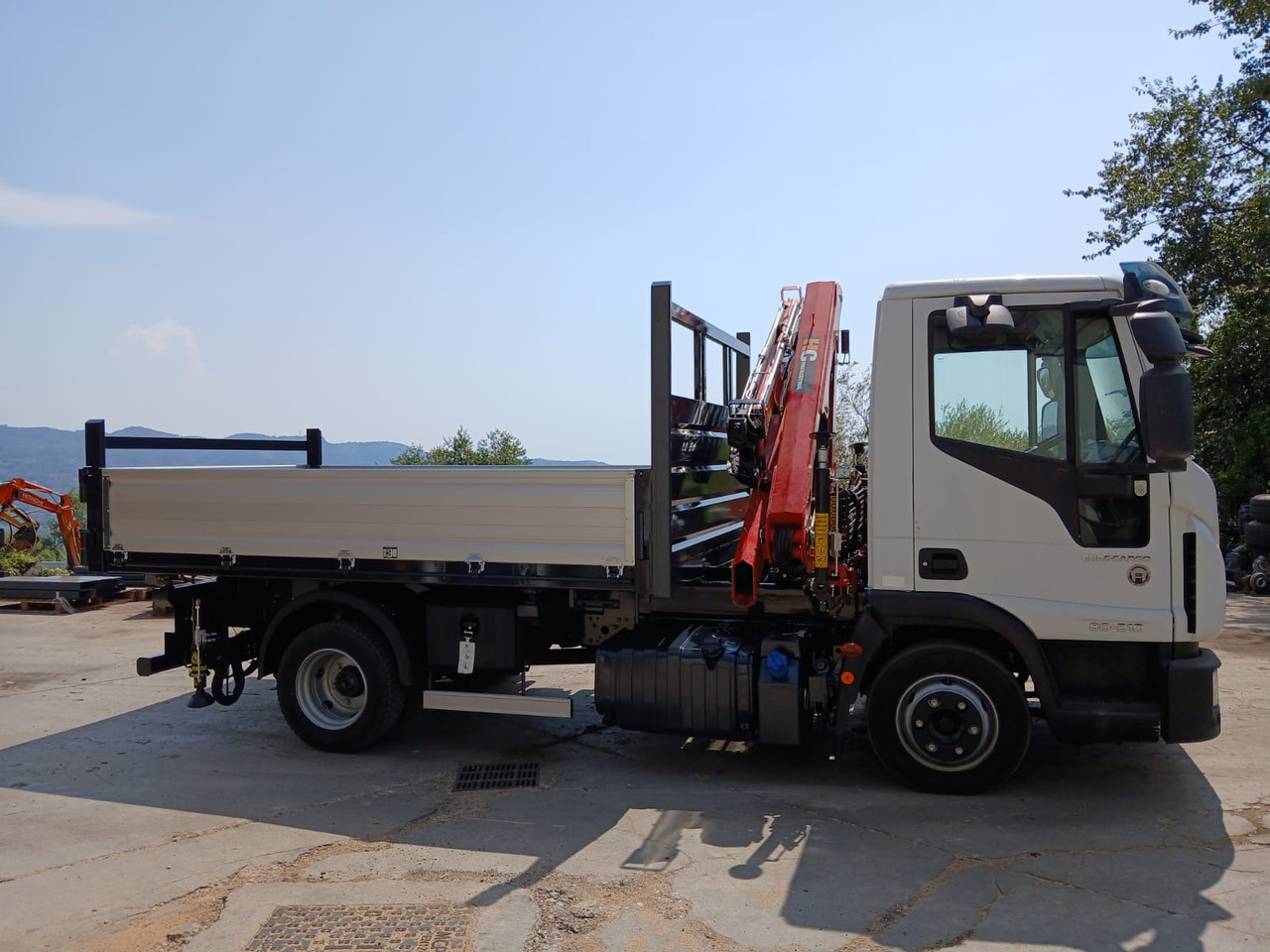تأجير IVECO EUROCARGO 80-210 IVECO EUROCARGO 80-210: صور 18