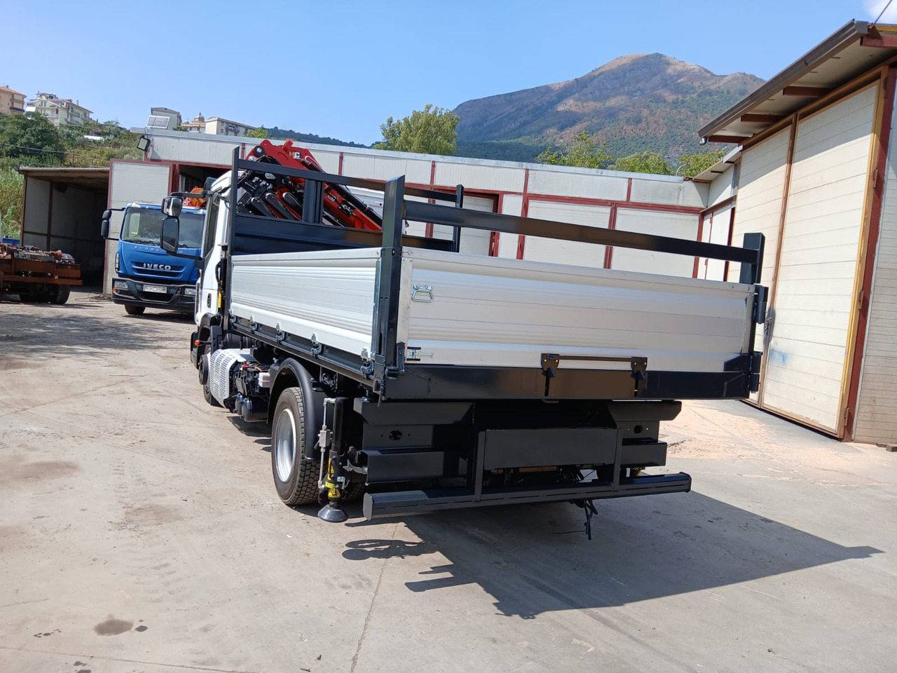 تأجير IVECO EUROCARGO 80-210 IVECO EUROCARGO 80-210: صور 22