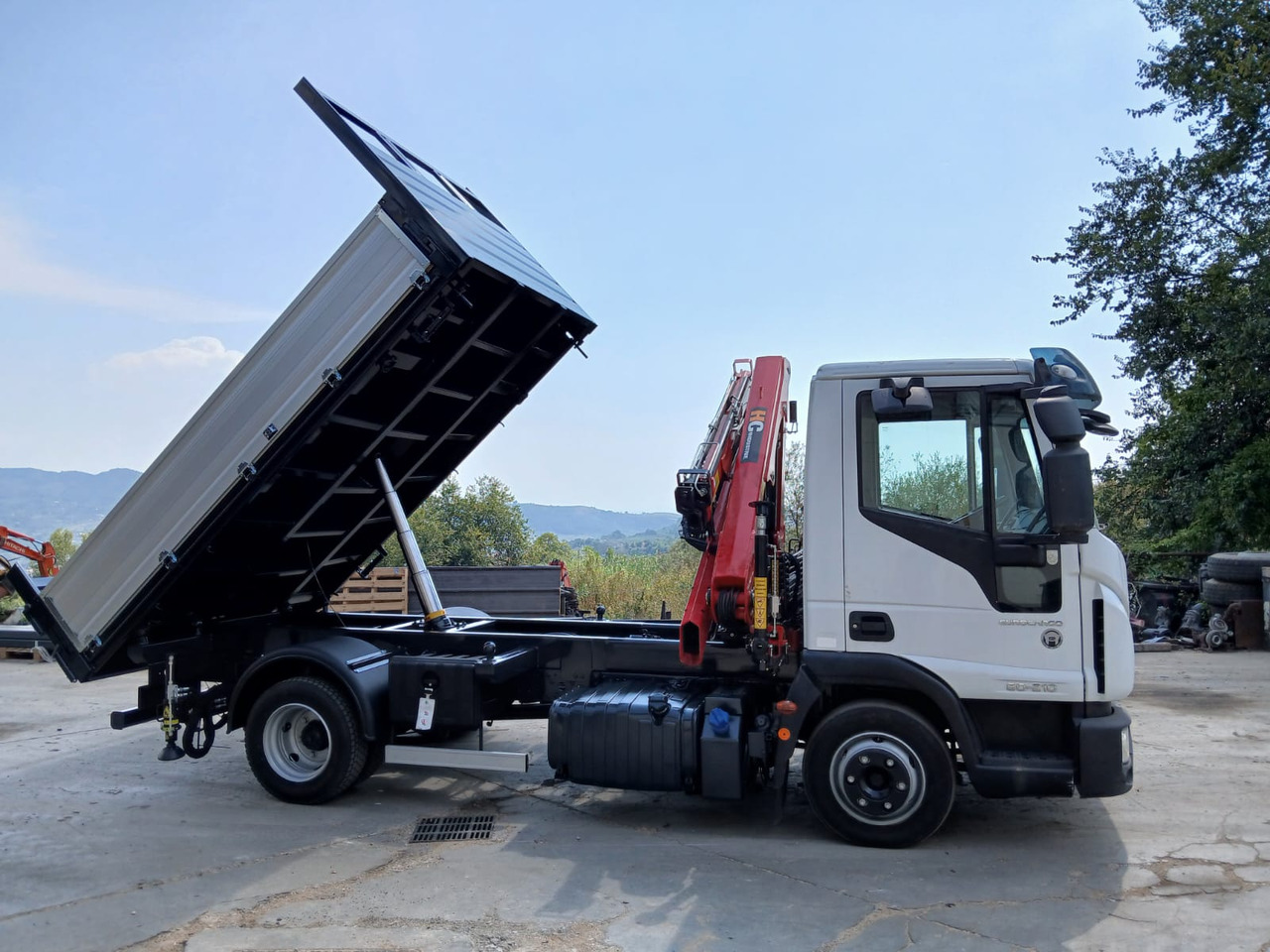 تأجير IVECO EUROCARGO 80-210 IVECO EUROCARGO 80-210: صور 41