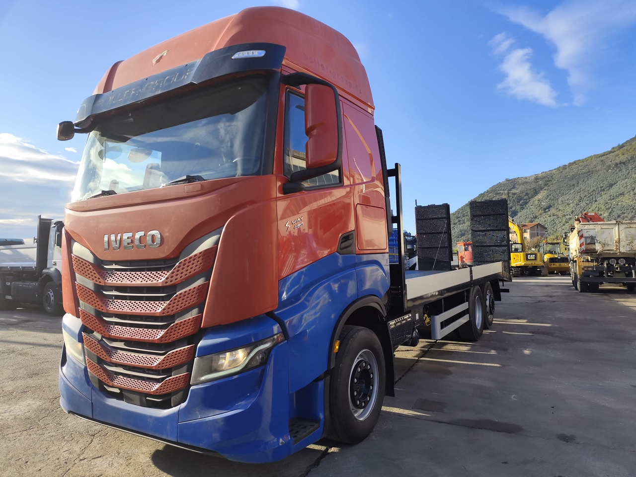 شاحنات مسطحة IVECO S-WAY AS260S48 Y: صور 14 شاحنات مسطحة IVECO S-WAY AS260S48 Y: صور 14