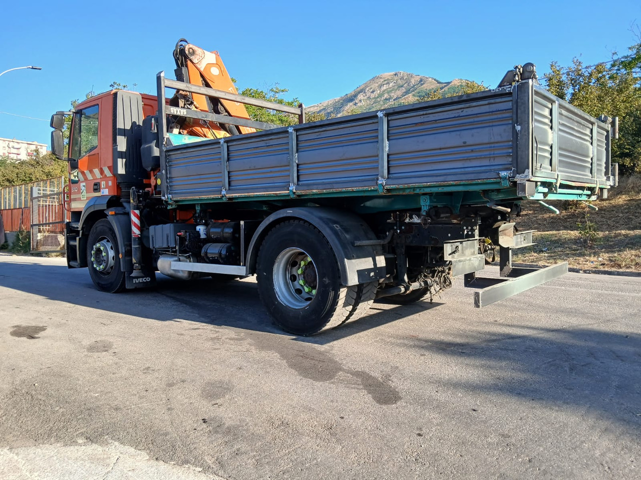 IVECO STRALIS 190S31 - شاحنة كرين: صور 4 IVECO STRALIS 190S31 - شاحنة كرين: صور 4