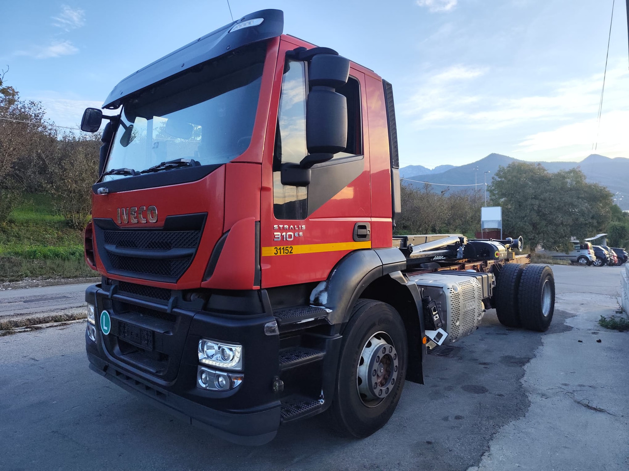 IVECO STRALIS 190S31 - شاحنة ذات الخطاف: صور 1 IVECO STRALIS 190S31 - شاحنة ذات الخطاف: صور 1