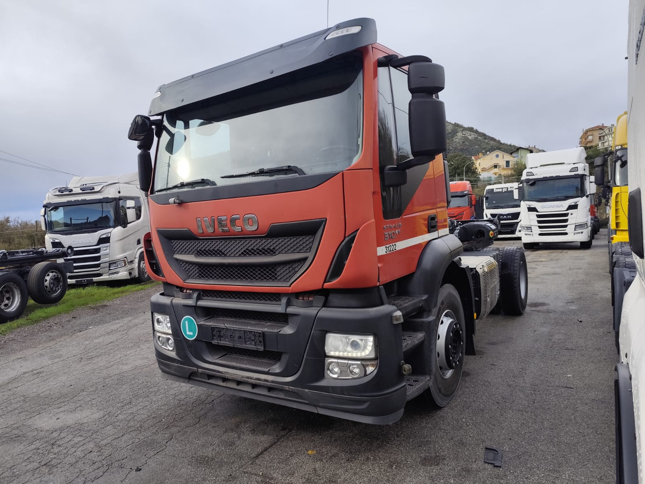 IVECO STRALIS 190S31 - شاحنة ذات الخطاف: صور 1 IVECO STRALIS 190S31 - شاحنة ذات الخطاف: صور 1