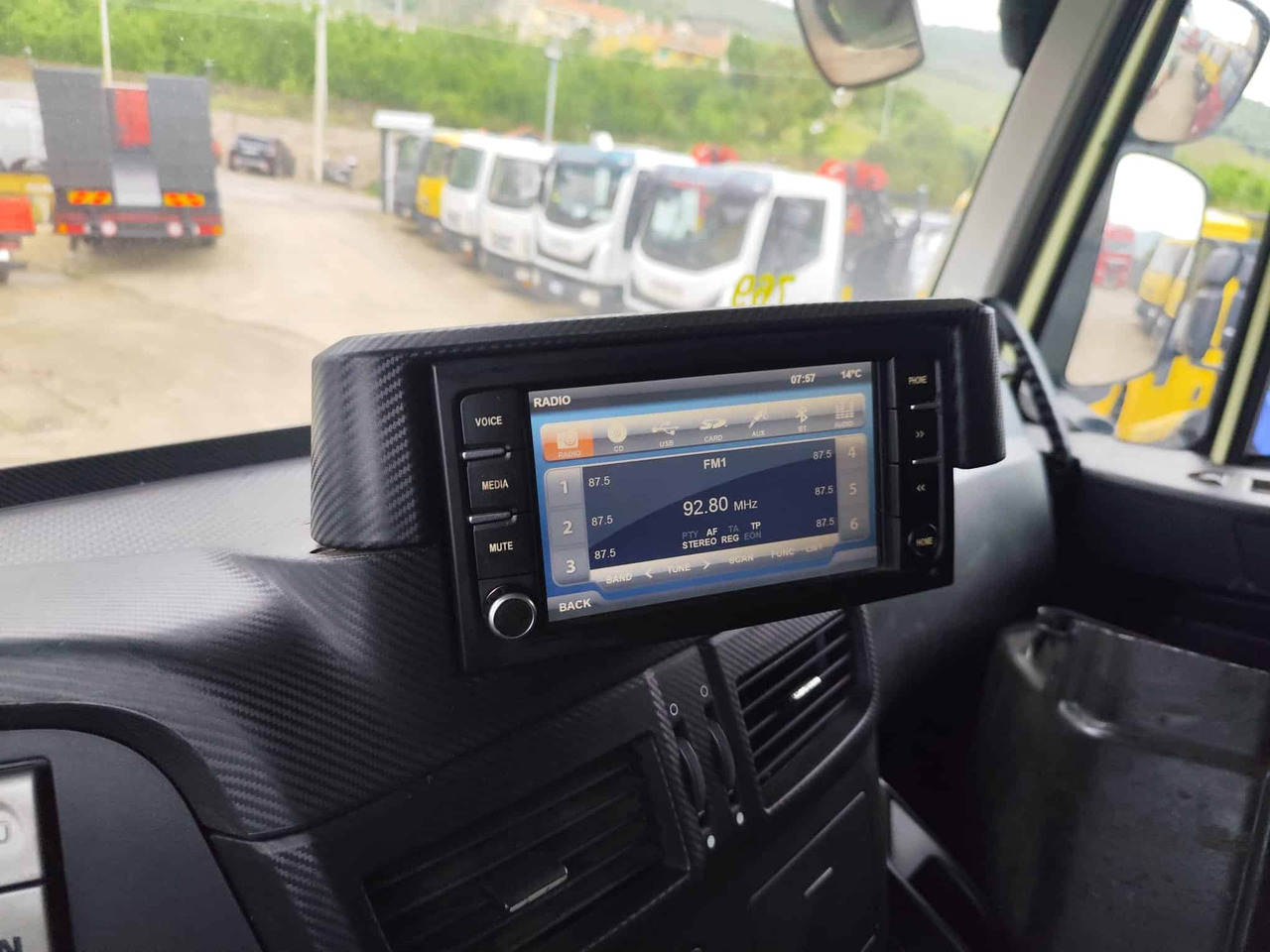 شاحنات مسطحة, شاحنة كرين IVECO STRALIS 260S36: صور 13