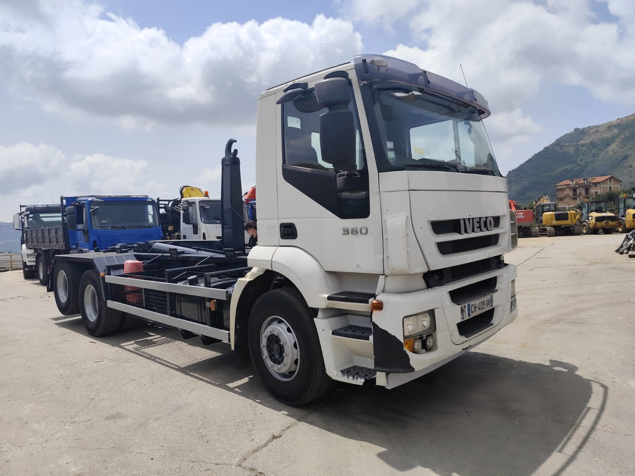 شاحنة ذات الخطاف IVECO STRALIS 260S36: صور 11