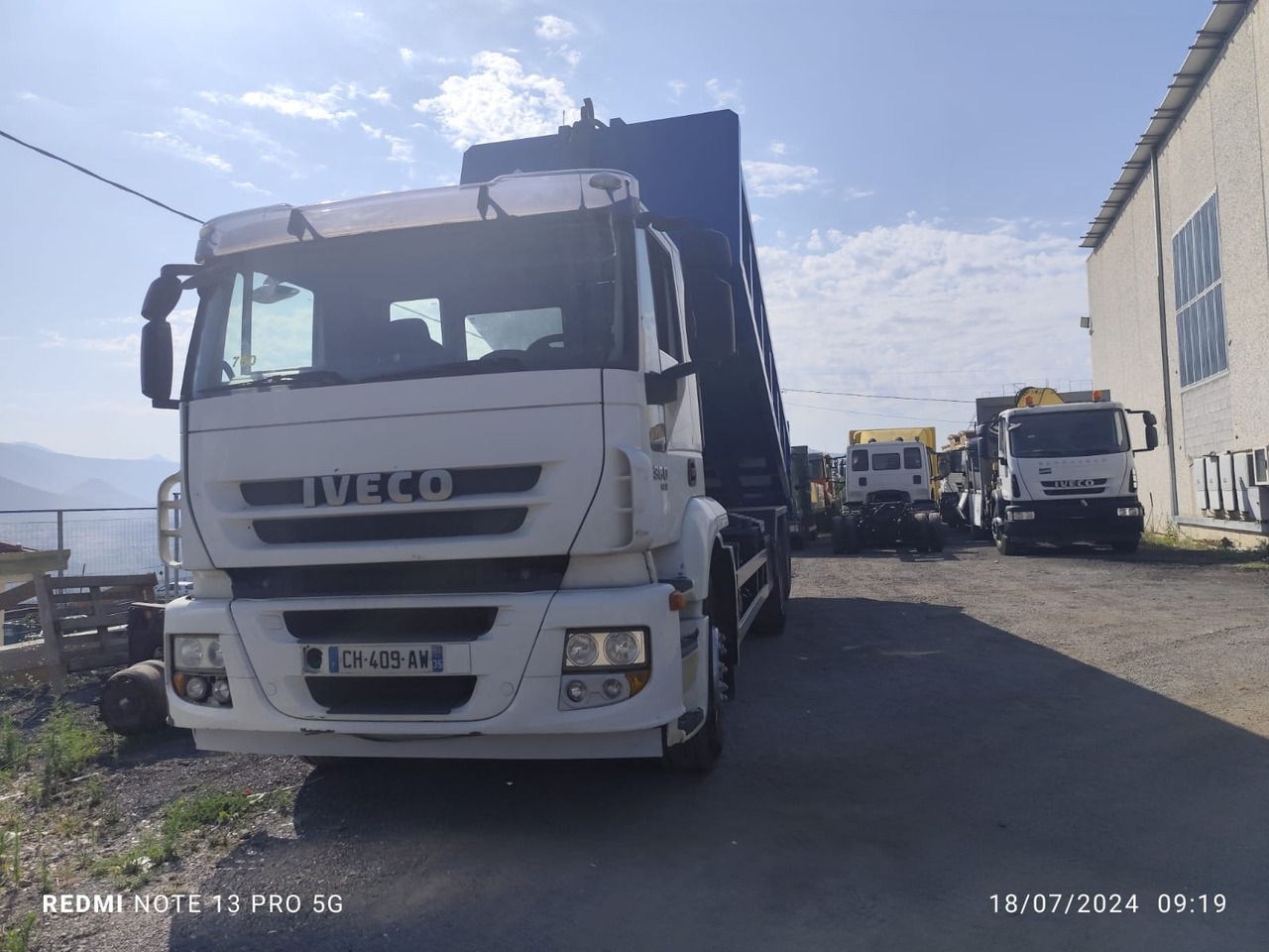 شاحنة ذات الخطاف IVECO STRALIS 260S36: صور 29