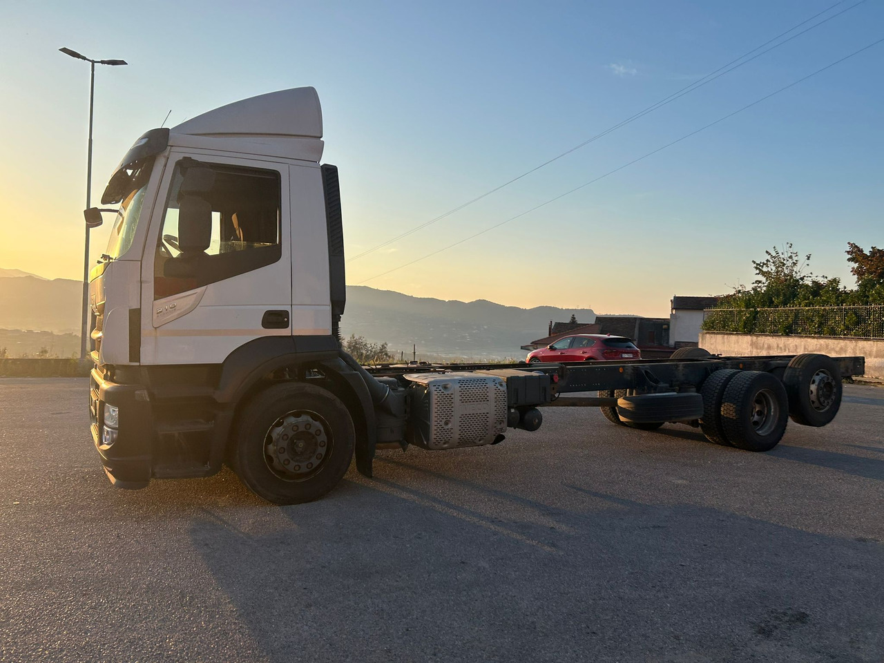 IVECO STRALIS AD 260S31 XP - الشاسيه شاحنة: صور 3 IVECO STRALIS AD 260S31 XP - الشاسيه شاحنة: صور 3