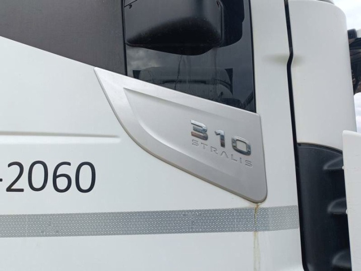تأجير IVECO STRALIS AD 260S31 XP IVECO STRALIS AD 260S31 XP: صور 41