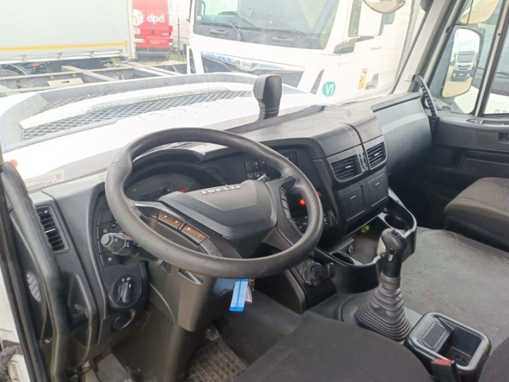 تأجير IVECO STRALIS AD 260S31 XP IVECO STRALIS AD 260S31 XP: صور 11