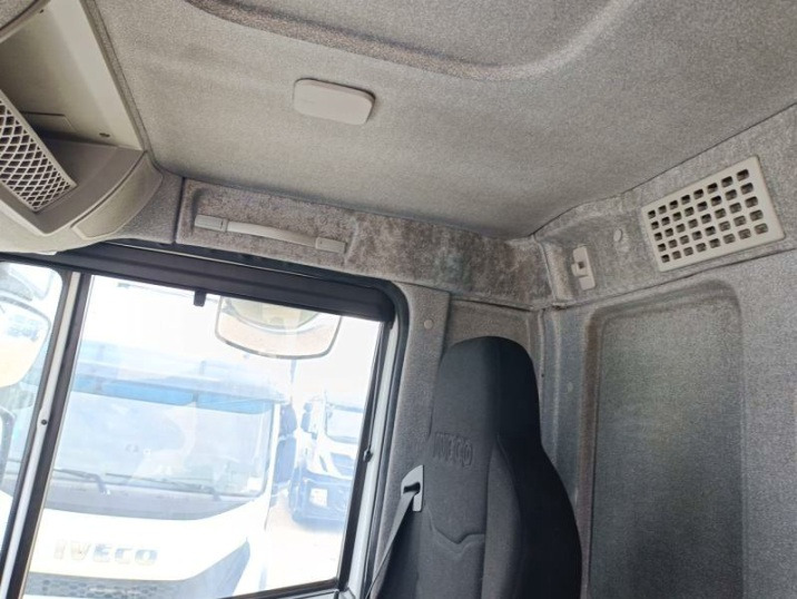 تأجير IVECO STRALIS AD 260S31 XP IVECO STRALIS AD 260S31 XP: صور 29