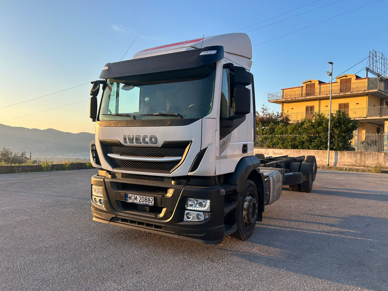 IVECO STRALIS AD 260S31 XP - الشاسيه شاحنة: صور 1 IVECO STRALIS AD 260S31 XP - الشاسيه شاحنة: صور 1