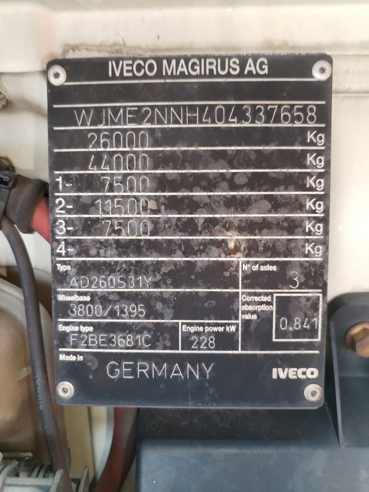 IVECO STRALIS AD 260S31 - شاحنات مسطحة: صور 2 IVECO STRALIS AD 260S31 - شاحنات مسطحة: صور 2