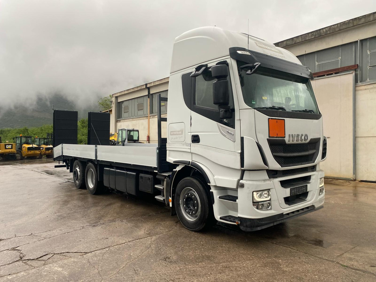 شاحنات مسطحة IVECO STRALIS AS 260S46: صور 23