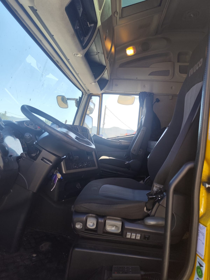 IVECO STRALIS CUBE AD260S42 - شاحنات مسطحة: صور 3 IVECO STRALIS CUBE AD260S42 - شاحنات مسطحة: صور 3