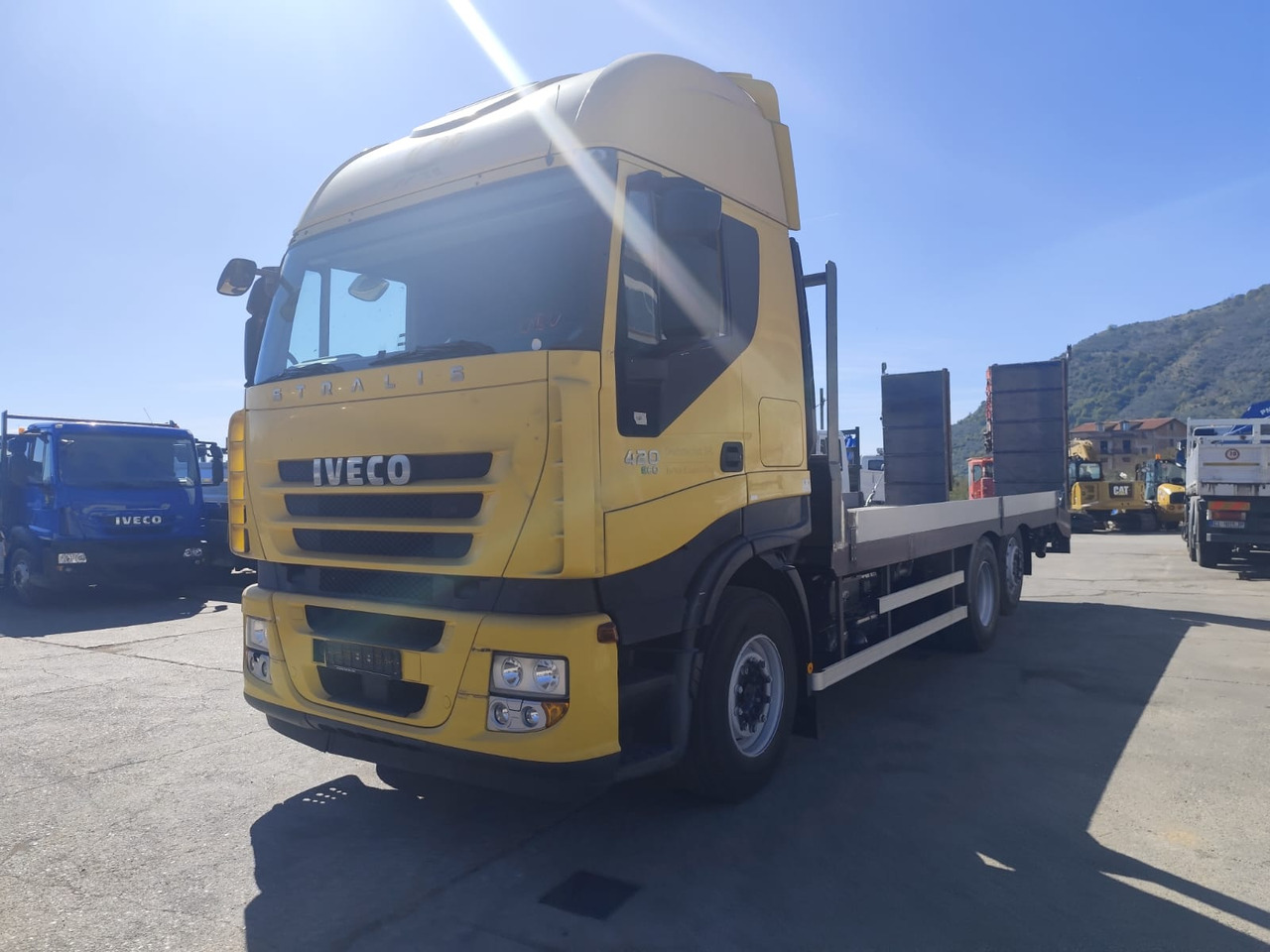 IVECO STRALIS CUBE AD260S42 - شاحنات مسطحة: صور 1 IVECO STRALIS CUBE AD260S42 - شاحنات مسطحة: صور 1