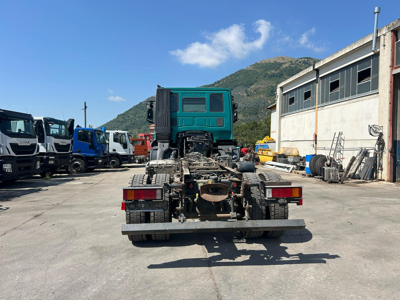 تأجير IVECO TRAKKER 190T41 IVECO TRAKKER 190T41: صور 15