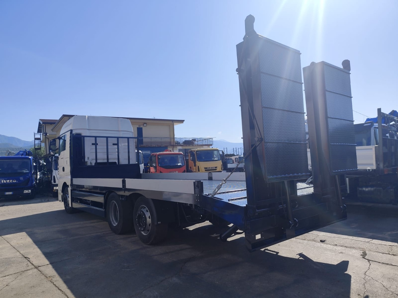 MAN TGX 26.440 - شاحنات مسطحة: صور 4 MAN TGX 26.440 - شاحنات مسطحة: صور 4