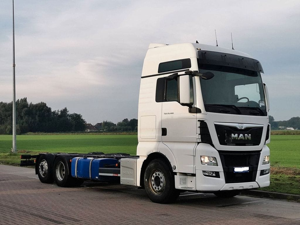 MAN TGX 26.480 - شاحنات مسطحة: صور 1 MAN TGX 26.480 - شاحنات مسطحة: صور 1