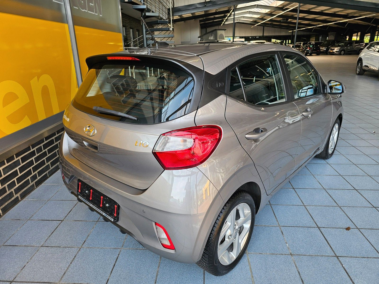 Hyundai i10 Trend AUTOMATIK SHZ PDC LenkrHzg DAB Spurhal - سيارة: صور 3 Hyundai i10 Trend AUTOMATIK SHZ PDC LenkrHzg DAB Spurhal - سيارة: صور 3