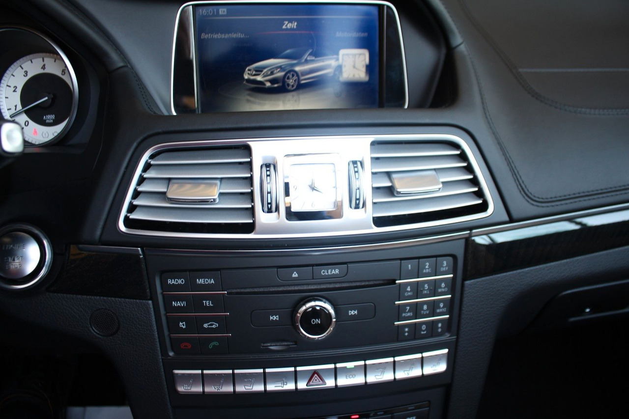 سيارة Mercedes-Benz E 500 Cabrio AMG Leder Memory Kamera LED DAB ACC: صور 18