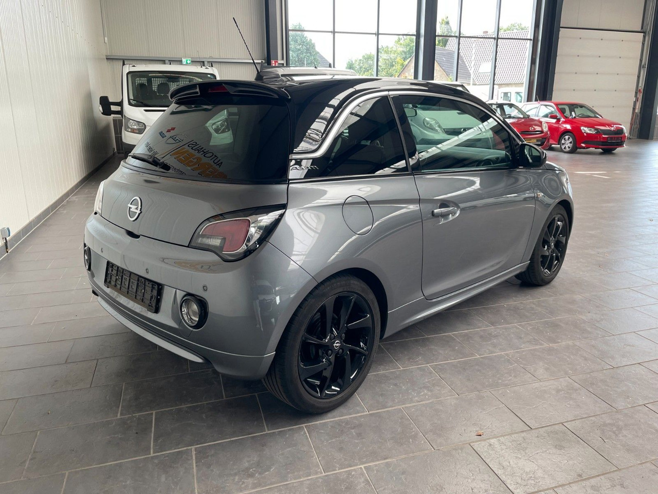 Opel Adam Slam Tempomat Sound-System Infinity - سيارة: صور 3 Opel Adam Slam Tempomat Sound-System Infinity - سيارة: صور 3