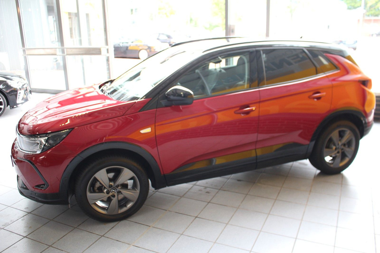 Opel Grandland GS Line Navi Kamera LED Sitzheizung - سيارة دفع رباعي: صور 4 Opel Grandland GS Line Navi Kamera LED Sitzheizung - سيارة دفع رباعي: صور 4