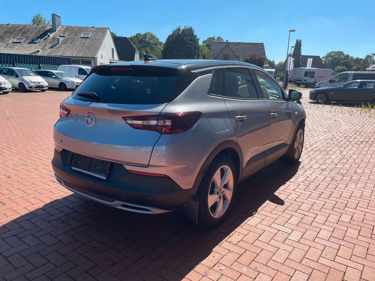 Opel Grandland X INNOVATION LED Kamera Navi - سيارة دفع رباعي: صور 5 Opel Grandland X INNOVATION LED Kamera Navi - سيارة دفع رباعي: صور 5